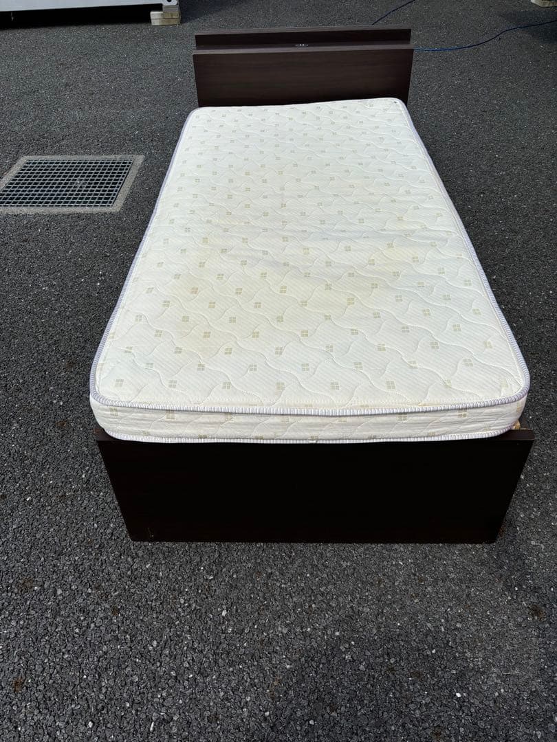 シングルベッド　オマケ付き