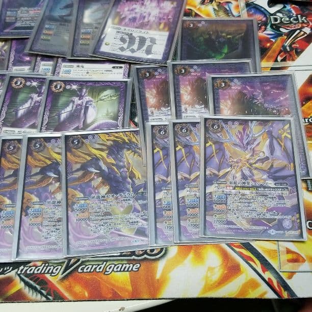 バトスピ 翼蛇の契約神ククルカンデッキ スリーブと入れ替えパーツ付き