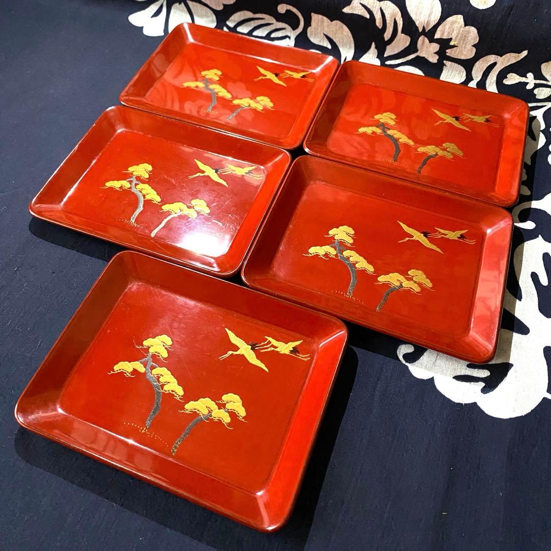 時代物　屠蘇器・重箱セット　木製漆器　朱塗り金蒔絵　鶴に松　縁起柄　長寿　木箱入