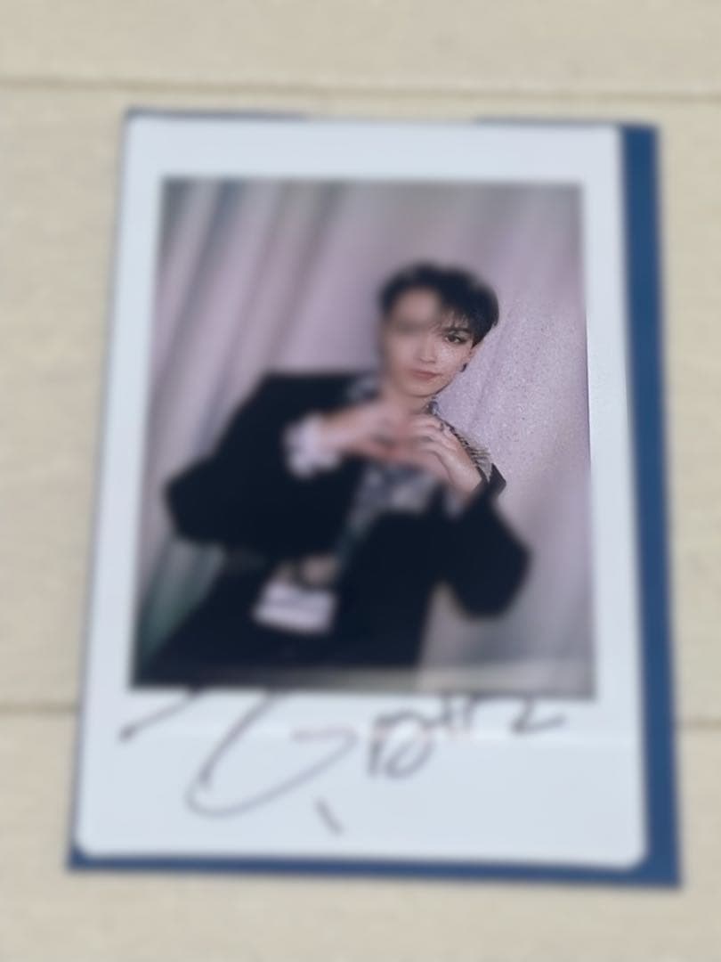 ATEEZ ホンジュン 直筆サイン入り ポラロイド ポラ チェキ