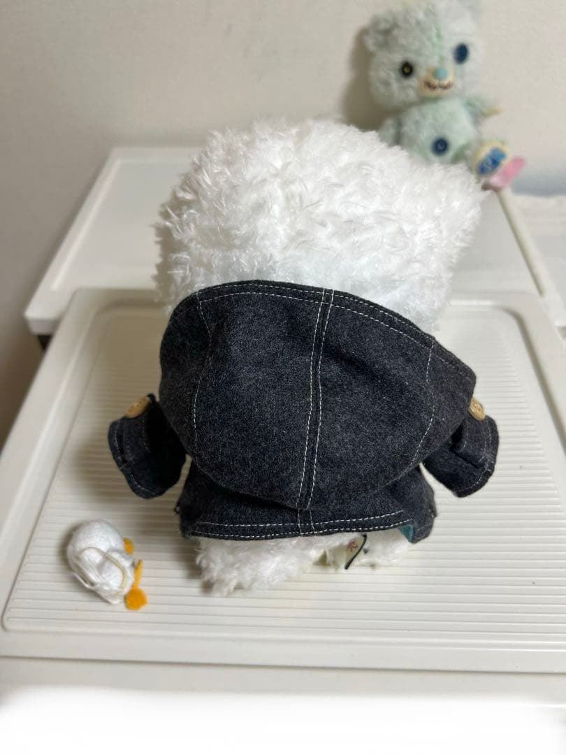 ユニベアシティのぬいぐるみ、ぬいぐるみバッチのセット（ブルー、パイ、バニラ）