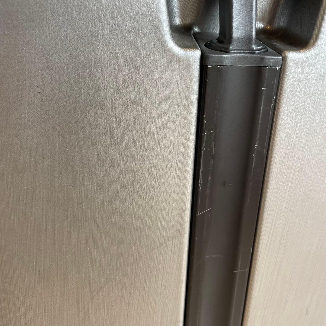 サムソナイト Samsonite INOVA SPINER55 スーツケース 銀 3泊4日