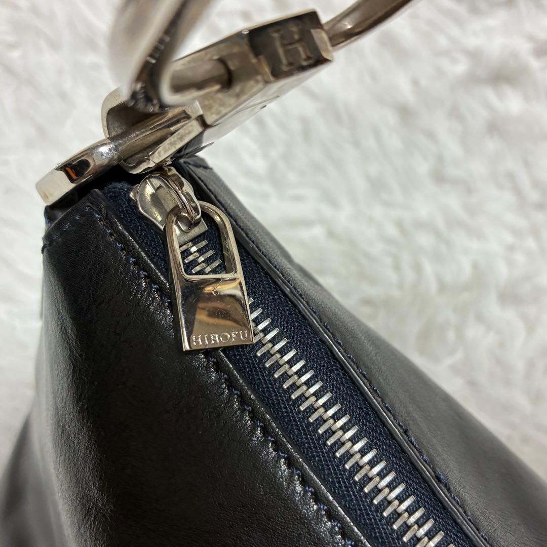 HIROFU ヒロフ　ワンショルダーバッグ　レザー　牛革　Hロゴ　ブラック