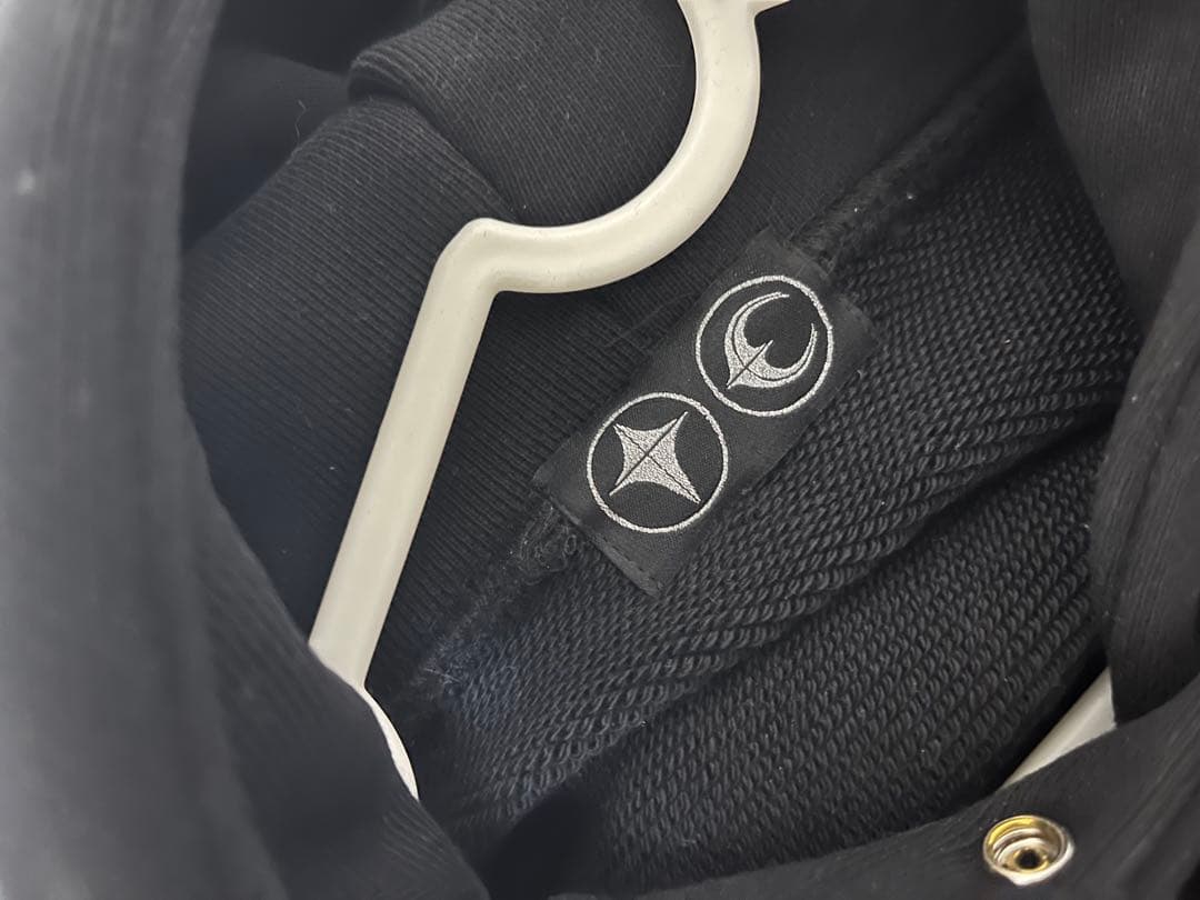 thug club パーカー　正規品