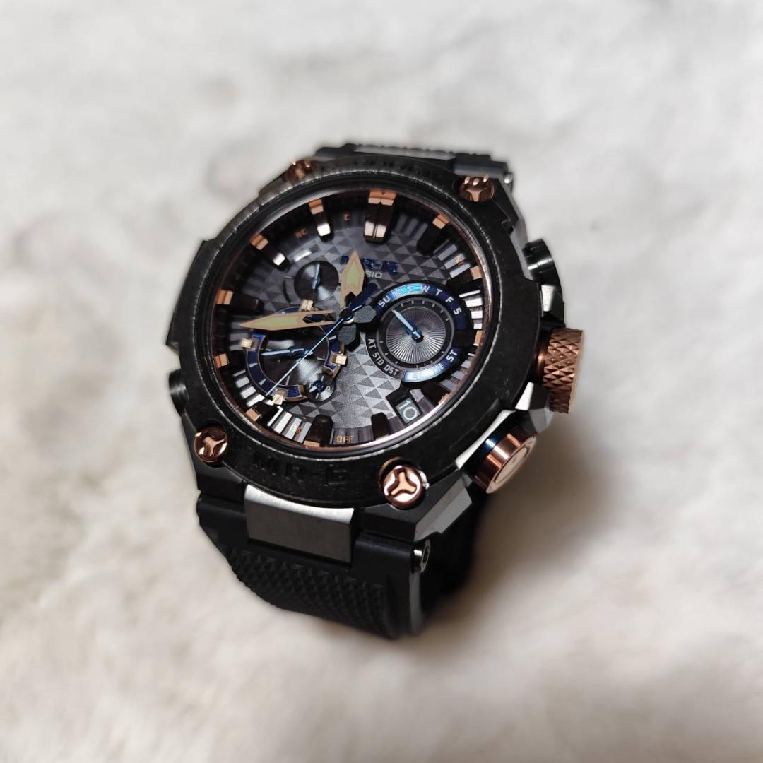 カシオ G-SHOCK MRG-B2000R-1AJR 勝色 メンズ腕時計