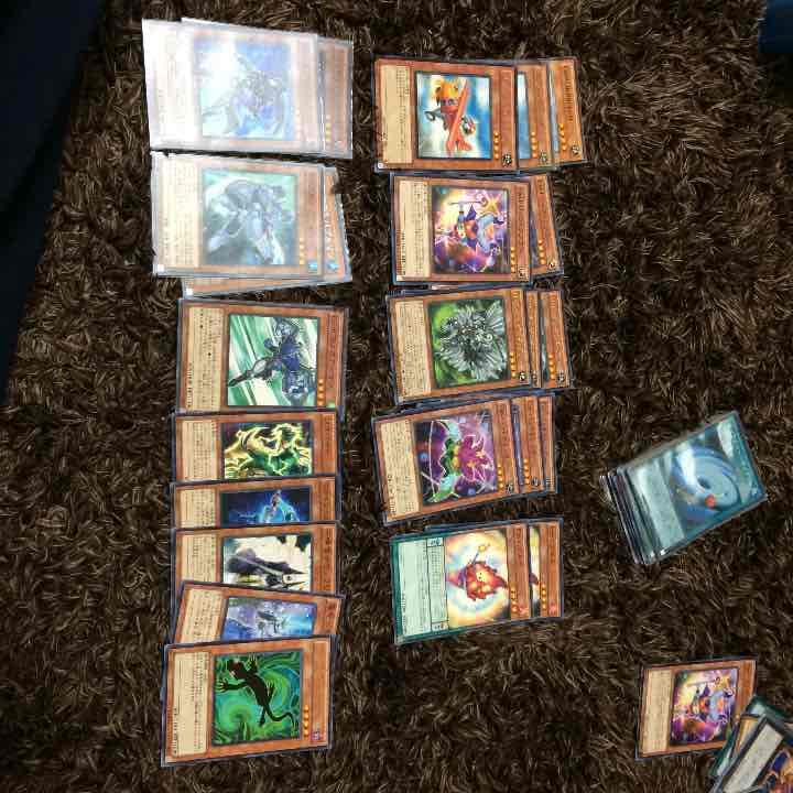 値段提示求 遊戯王ヒーローデッキ