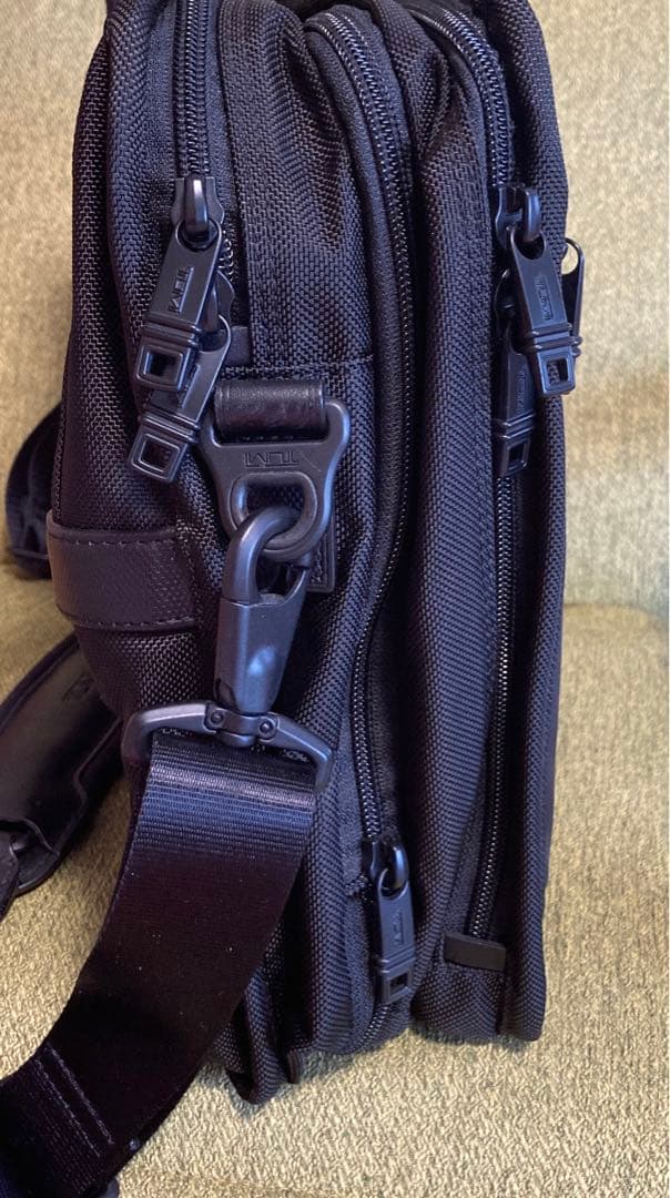 TUMI ビジネスバック　ブラック