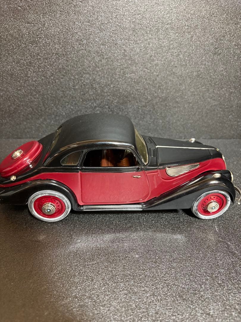 ミニカー Schuco 1/18 BMW 327 Coupe