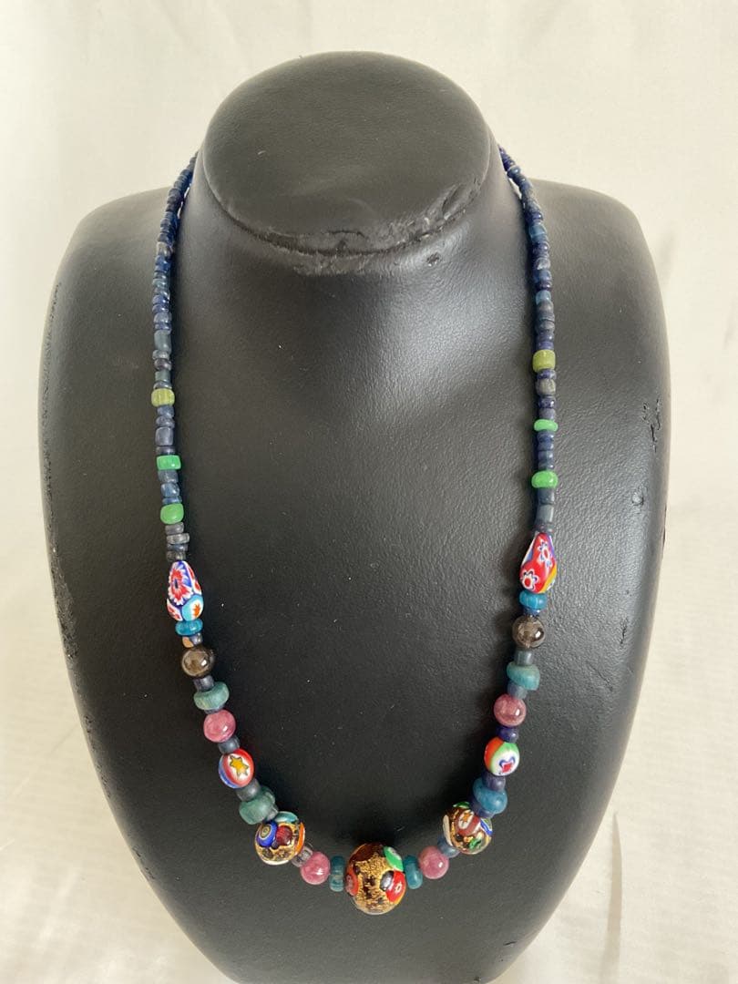 美しいオリジナル「マリ共和国千年ビーズとイタリア新トンボ玉」のネックレス 美しいオリジナル「マリ共和国千年ビーズとイタリア新トンボ玉」の