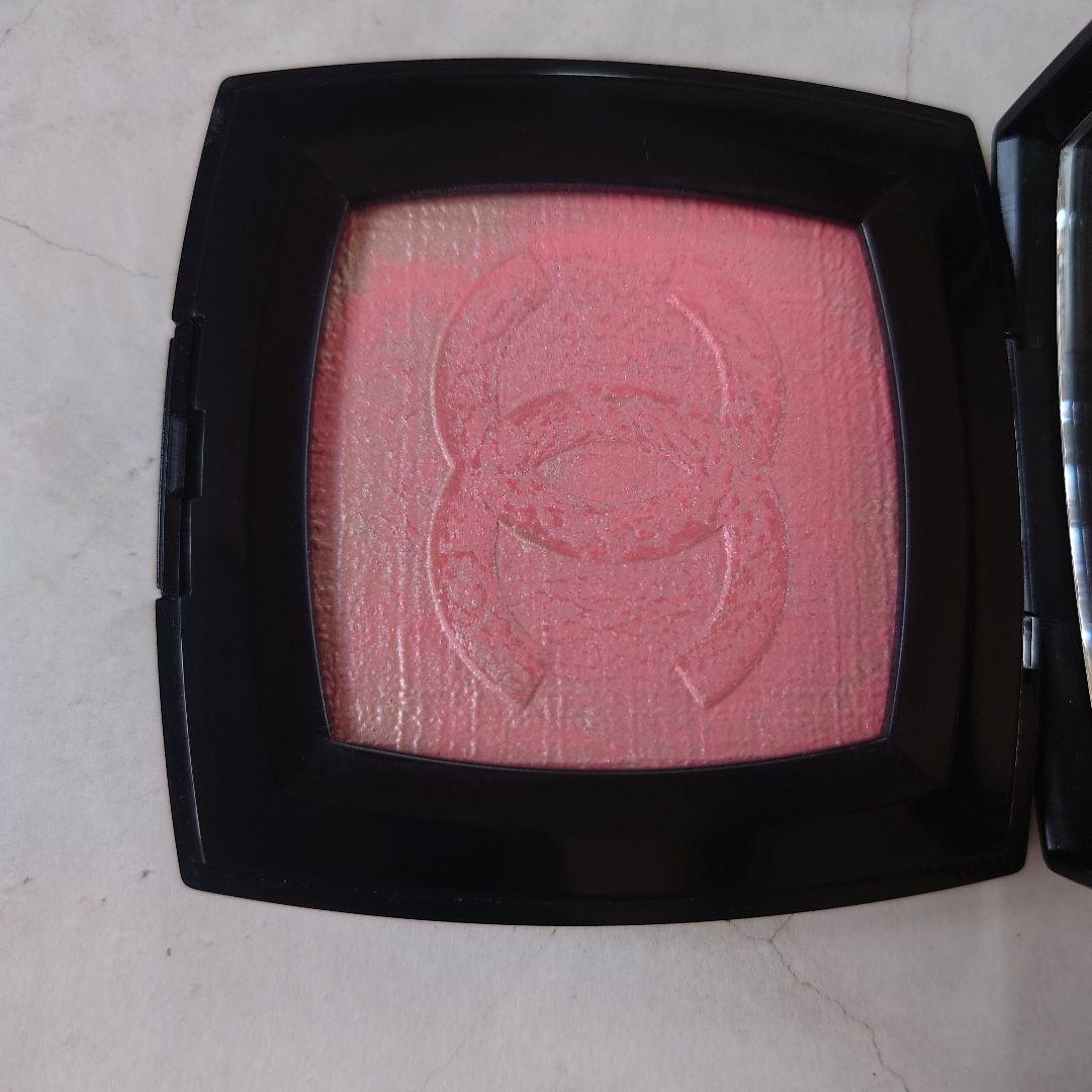 シャネル　チークカラー　ファンテジー ドゥ シャネル