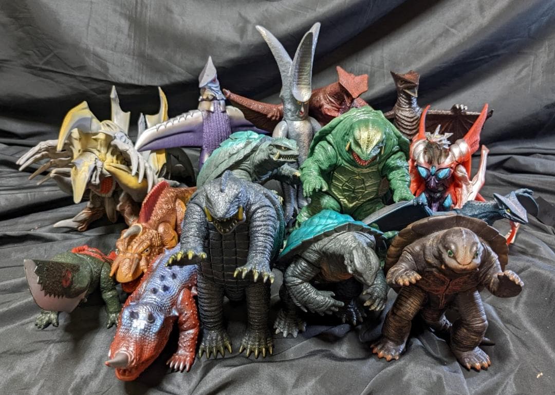 昭和ガメラ＆登場怪獣ソフビフィギュア （バンダイ）コンプリート7体