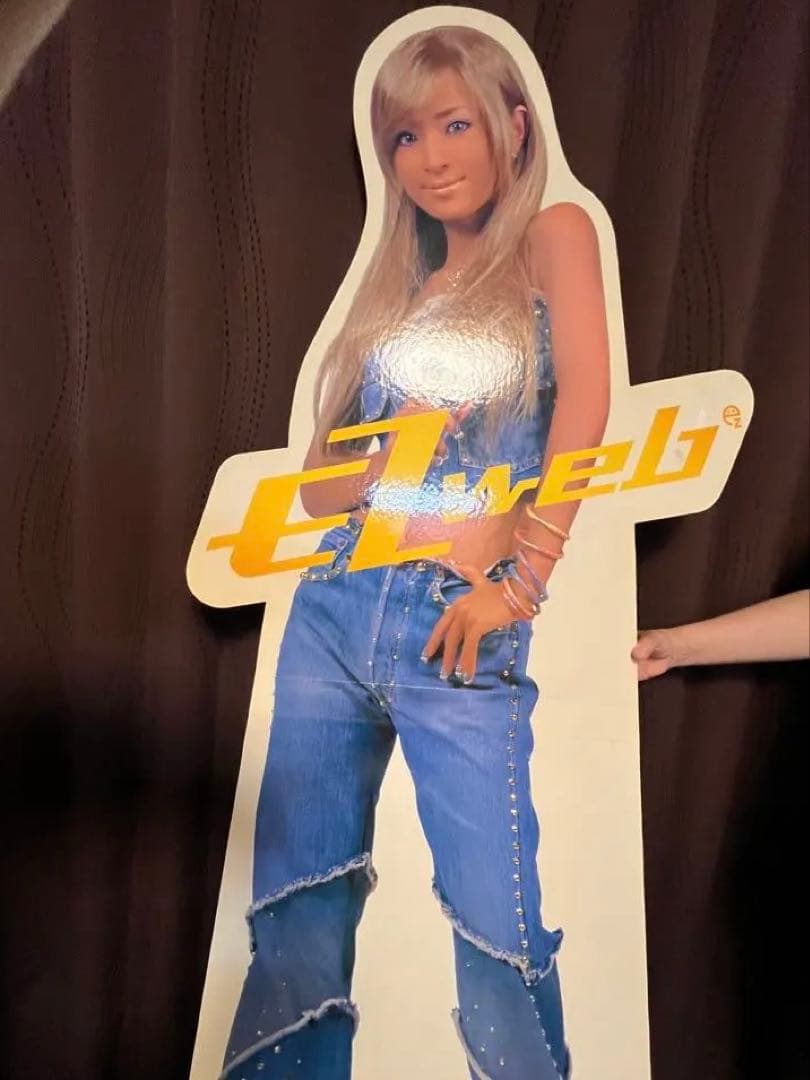 浜崎あゆみ 等身大スタンドパネル デニム衣装 - メルカリ