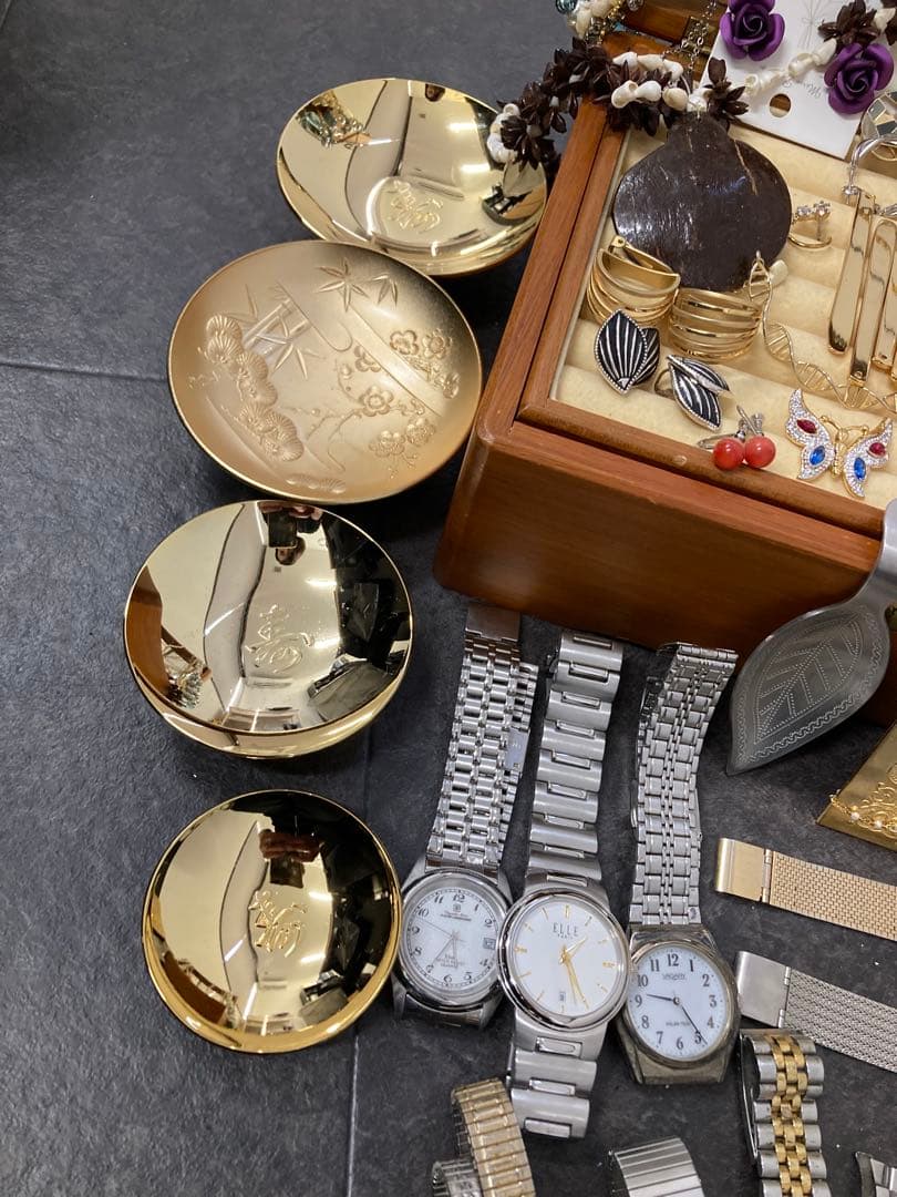 遺品整理 指輪 ネックレス イヤリング 腕時計 ブローチ カフス パール