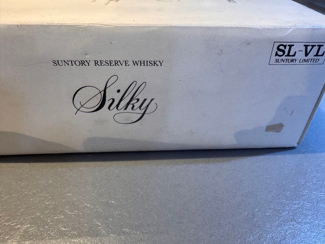 Suntory Whisky Silky & Village Vin Blanc
