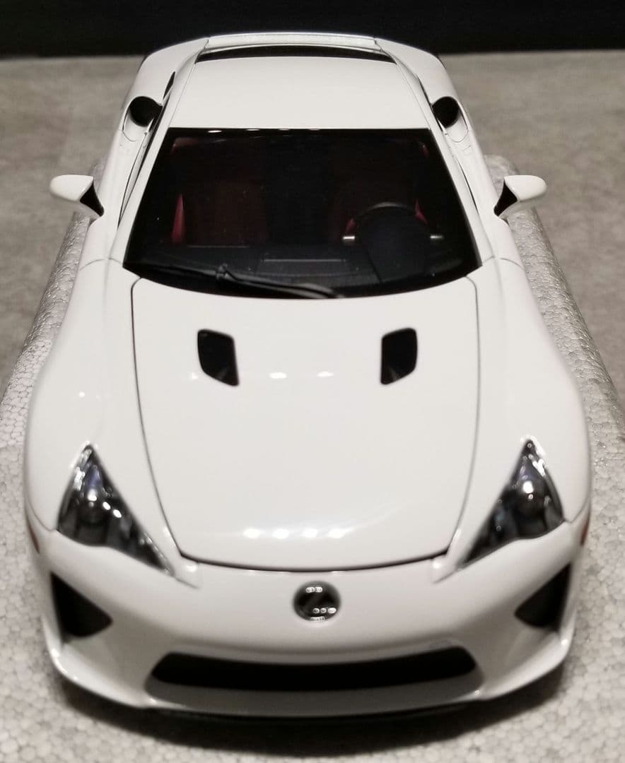 【美品⠀】オートアート 1/18 レクサス LFA