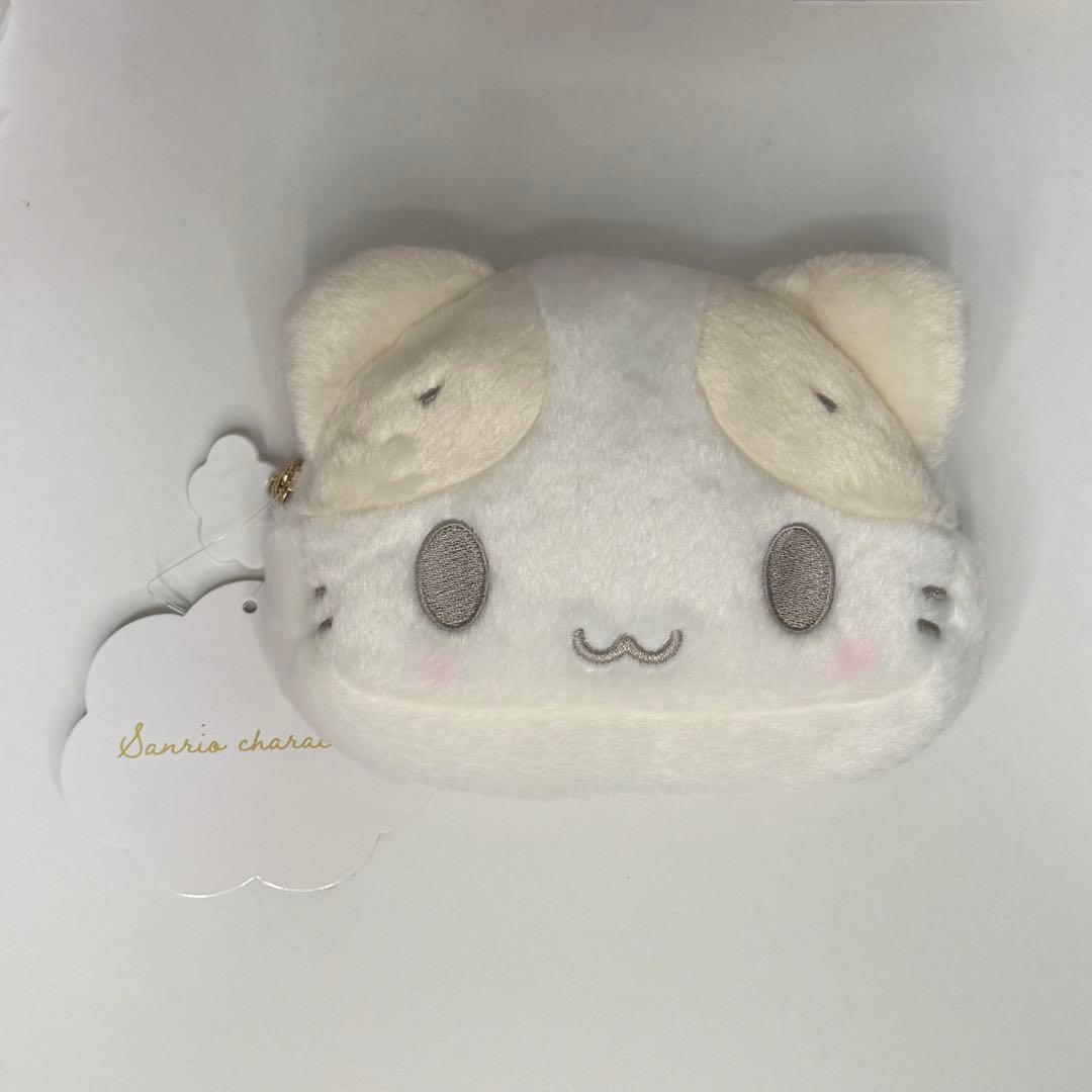 しろふわ雲でお昼寝デザイン マシュマロみたいなふわふわにゃんこ