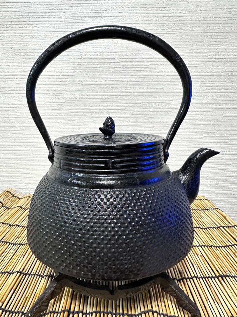 未使用品、供箱、栞、タグ付 南部天正堂作20型コシキアラレ 南部鉄瓶