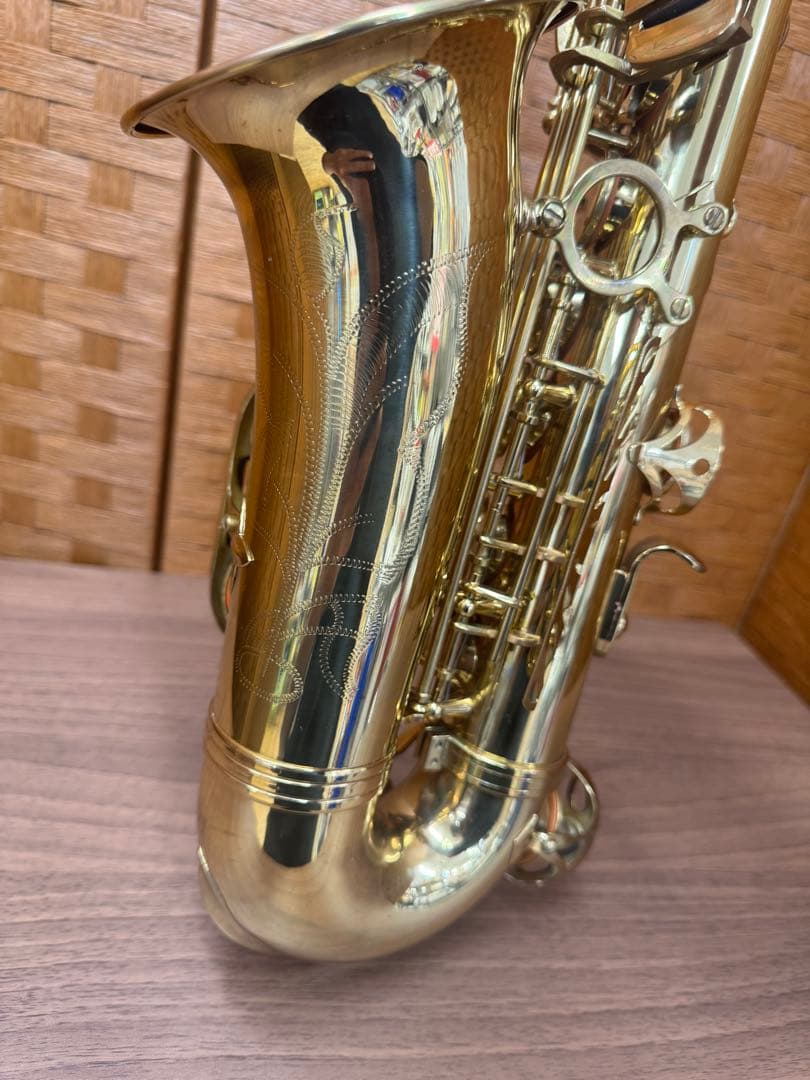 F053　メーカー不明　楽器　管楽器　アルトサックス　ケース付