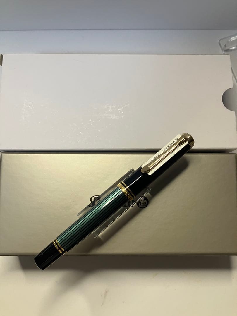 PELIKAN ペリカン スーベレーンR600 ローラーボール 緑縞