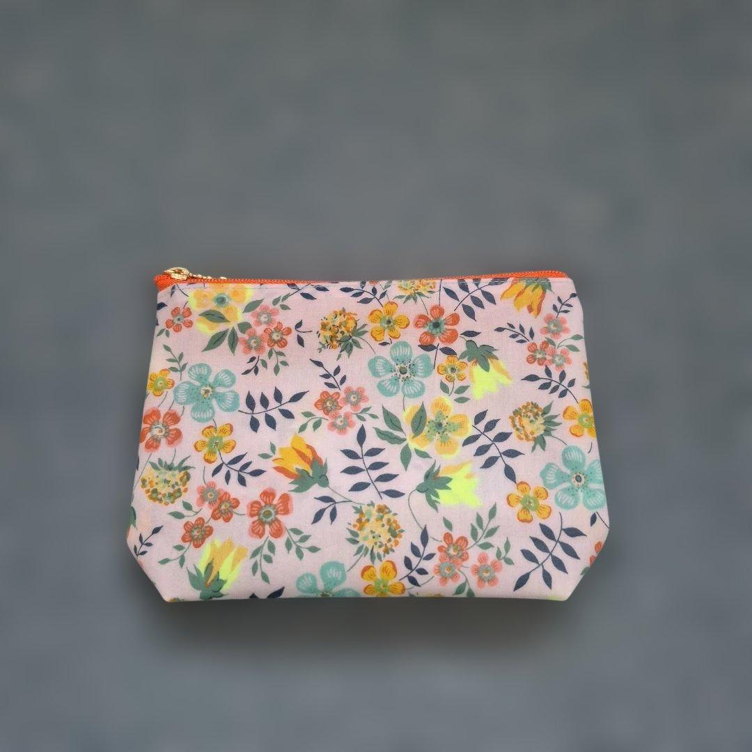 yuリバティマスクケース全13点