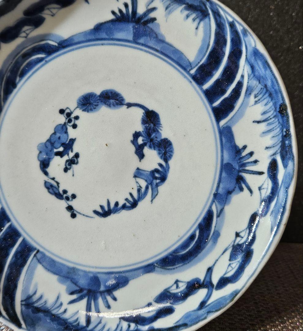 江戸時代中期〜後期 古伊万里 染付 見込みに松竹梅 松に滝の図 18.4cm