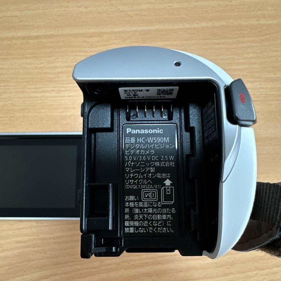 【美品】 パナソニック ビデオカメラ HC-W590M