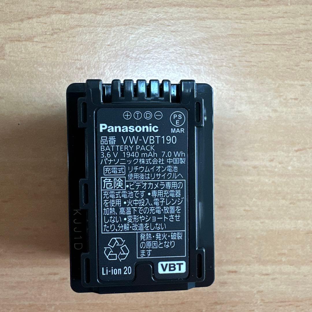 【美品】 パナソニック ビデオカメラ HC-W590M