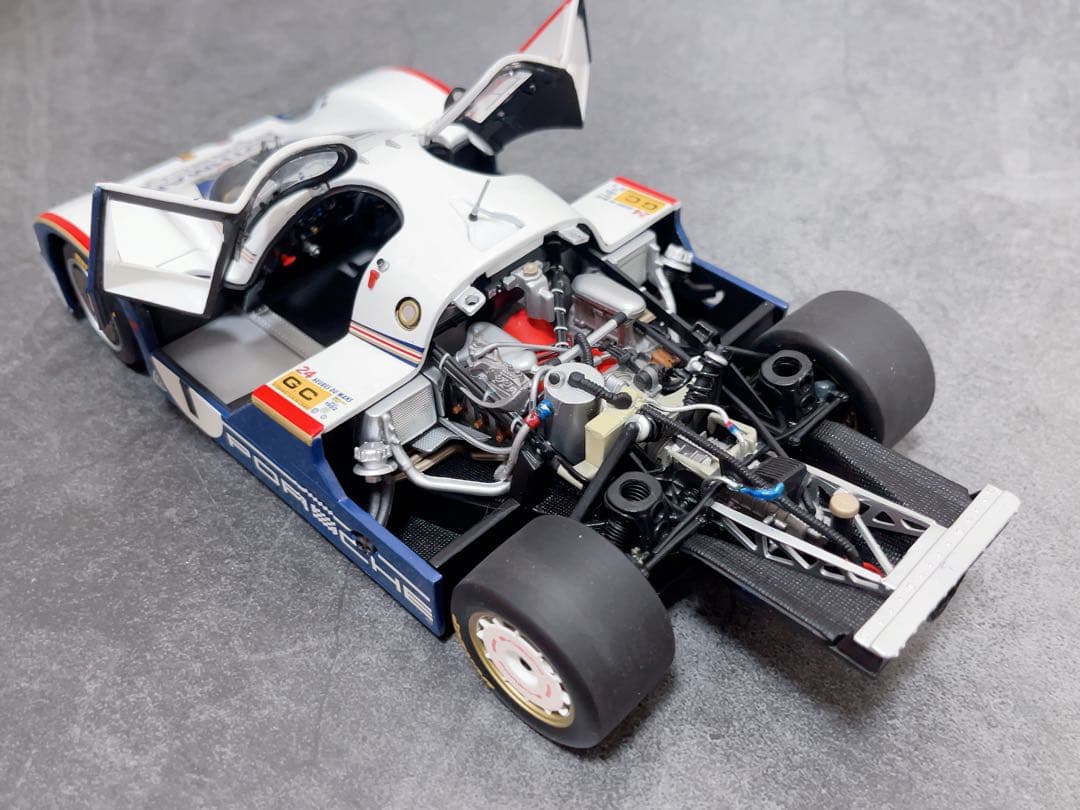 Rothmans PORSCHE 956L ロスマンズ　ポルシェ　1/18 優勝
