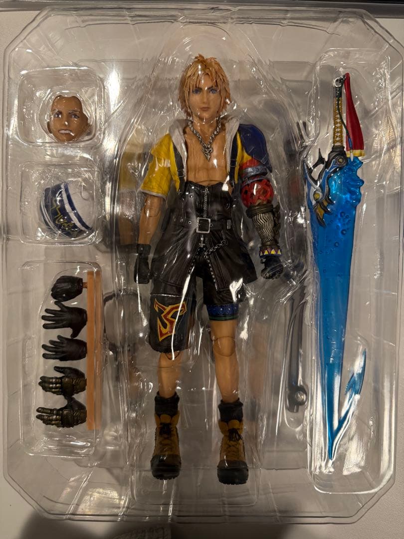 ティーダ プレイアーツ 改 FF10 フィギュア