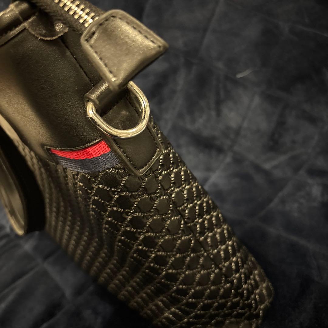 GUCCI グッチ　ビジネスバッグ　ブラック　黒