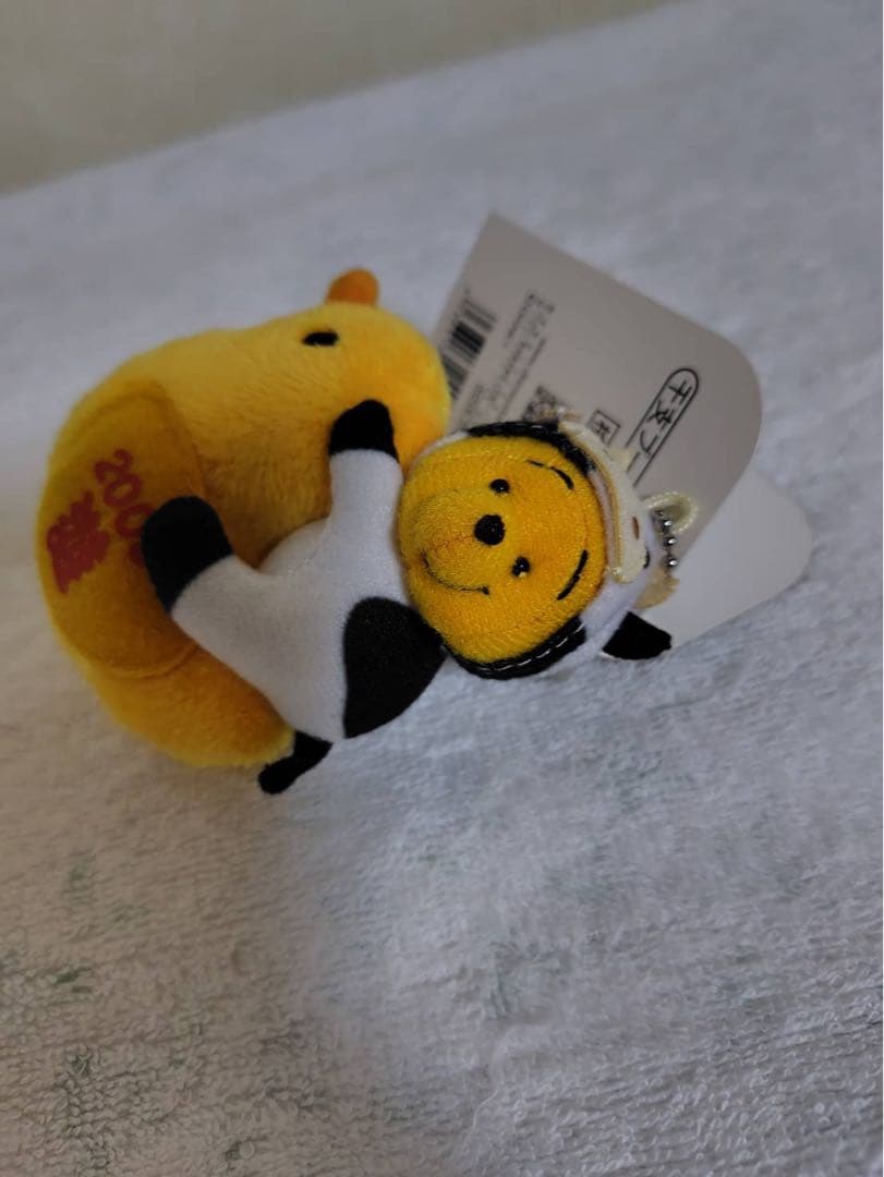 激レア　ディズニーストア プーさん 干支 ぬいぐるみ キーホルダー 丑 2009