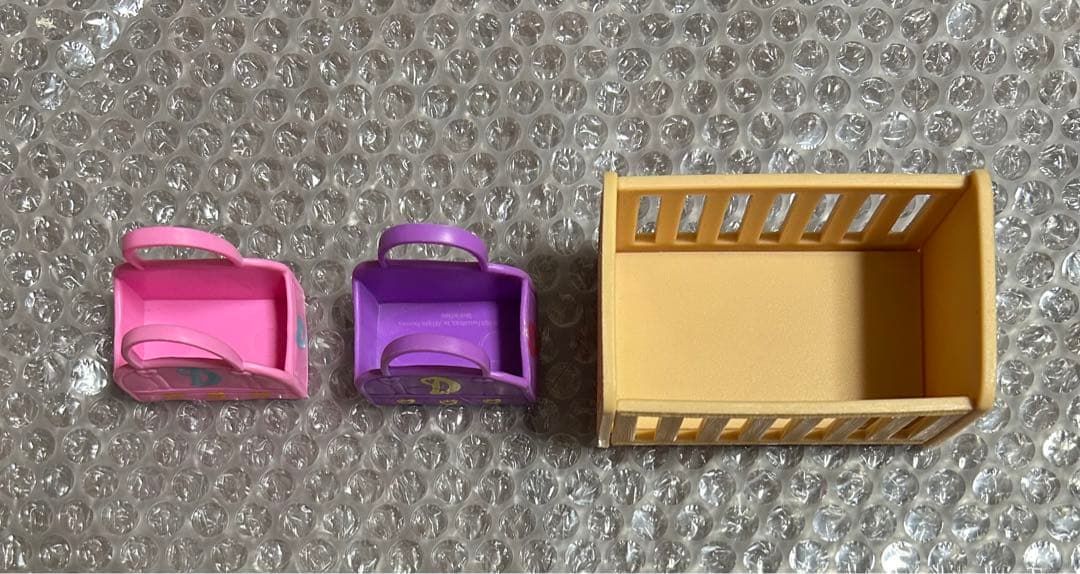 アメトイ入れ物カゴとベッド