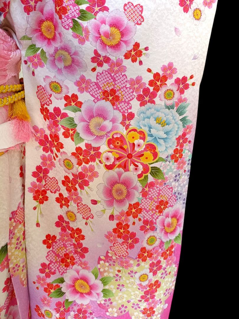 正絹☆刺繍☆白地に花模様の着物とピンク作り帯☆七五三ハーフ成人式フルセット