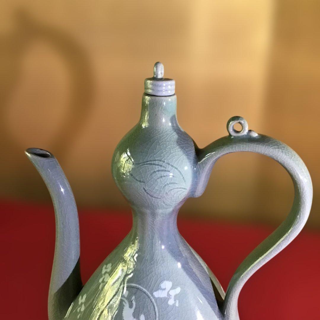 青磁鶴象嵌　ポット