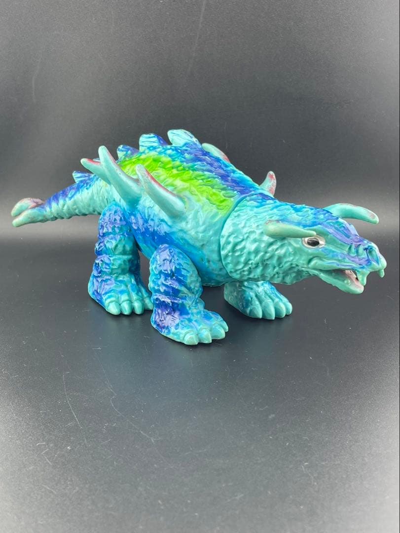 【中古品】当時物　マグネドン　水色成型　ブルマァク　帰ってきたウルトラマン　怪獣 中古品】当時物 マグネドン 水色成型 ブルマァク 帰ってきた