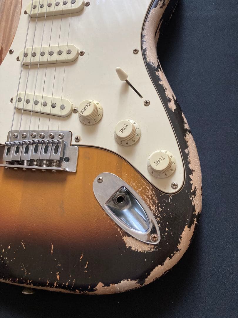 早い者勝ち #16ストラトキャスタータイプ ニトロセルロースラッカー