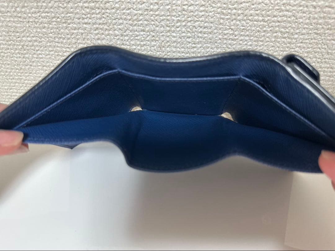 PRADA サフィアーノレザー 三つ折り財布　ブルー
