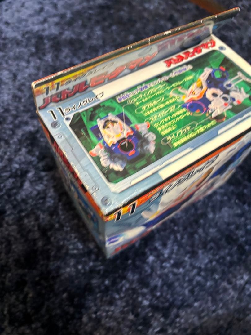 希少　新品未開封　タカラ バトルビーダマン　ライノグレイブ