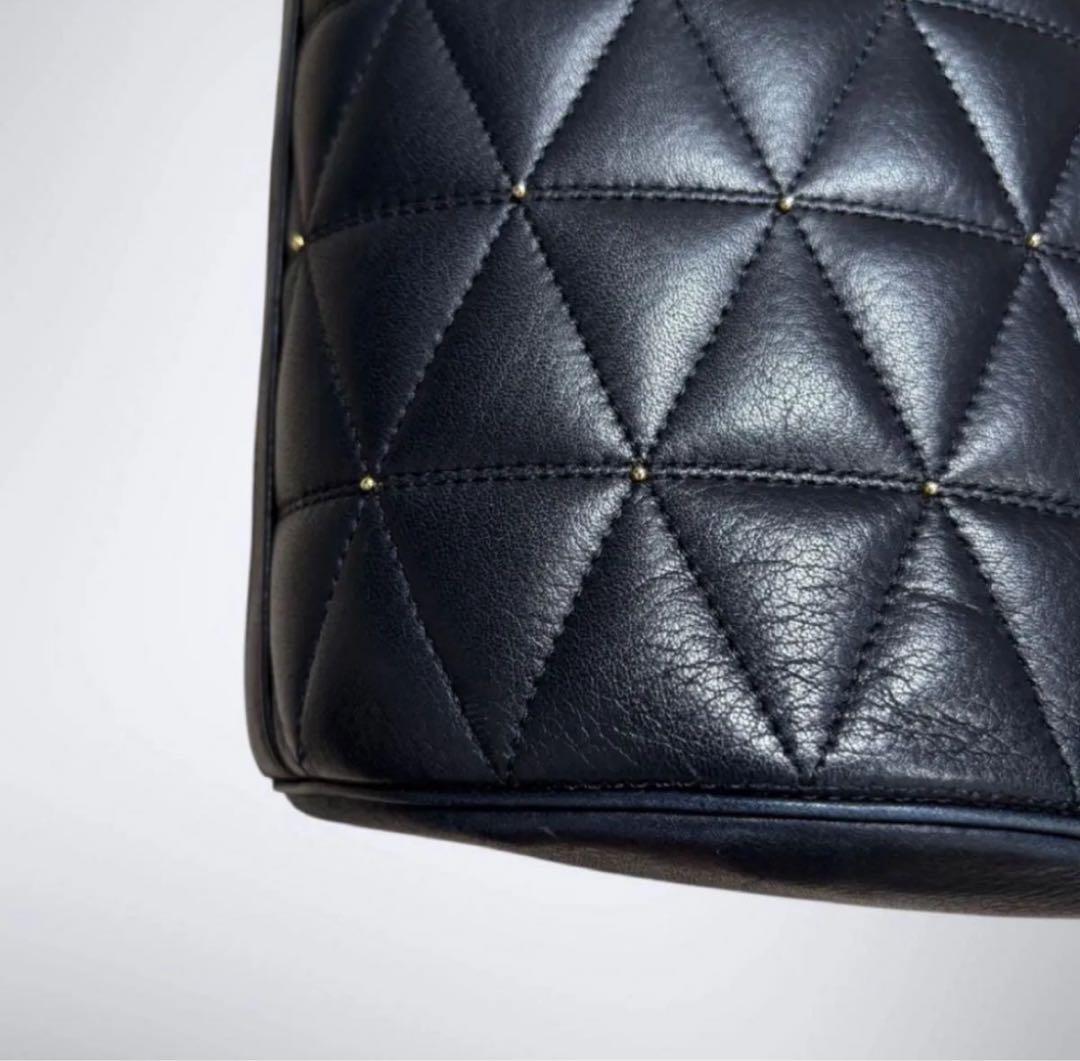 Valentino GARAVANI ヴァレンティノ　ショルダーバッグ　斜め掛け