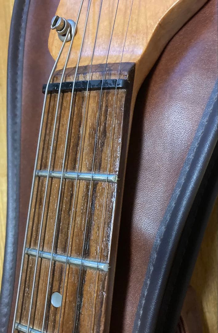 着払いです！ストラトキャスターstratcaster