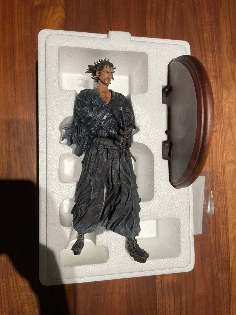 バガボンド SCULPTURE ARTS 宮本武蔵フィギュア　井上雄彦