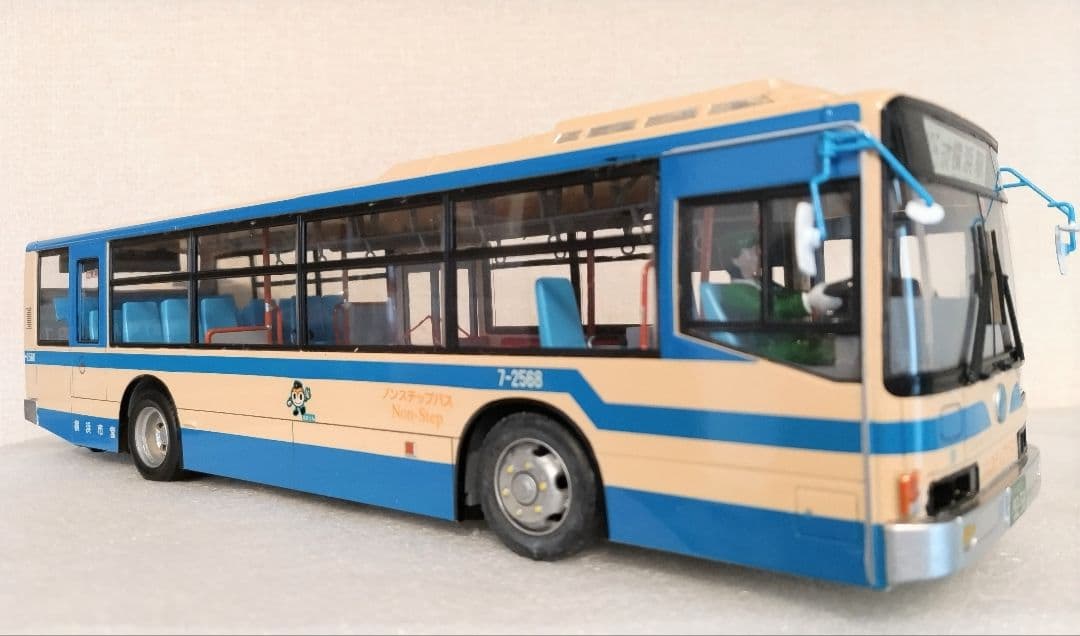 1/32 横浜市営バス(三菱ふそうエアロスター)素人組立品 - メルカリ