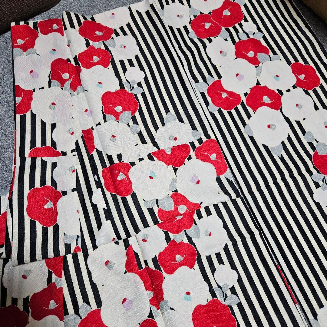 黒ストライプ椿柄振り袖+袋帯の2点セット 新品