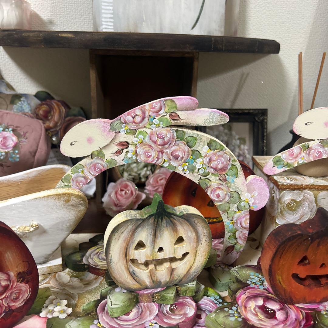 クマちゃん他。ばら園です。