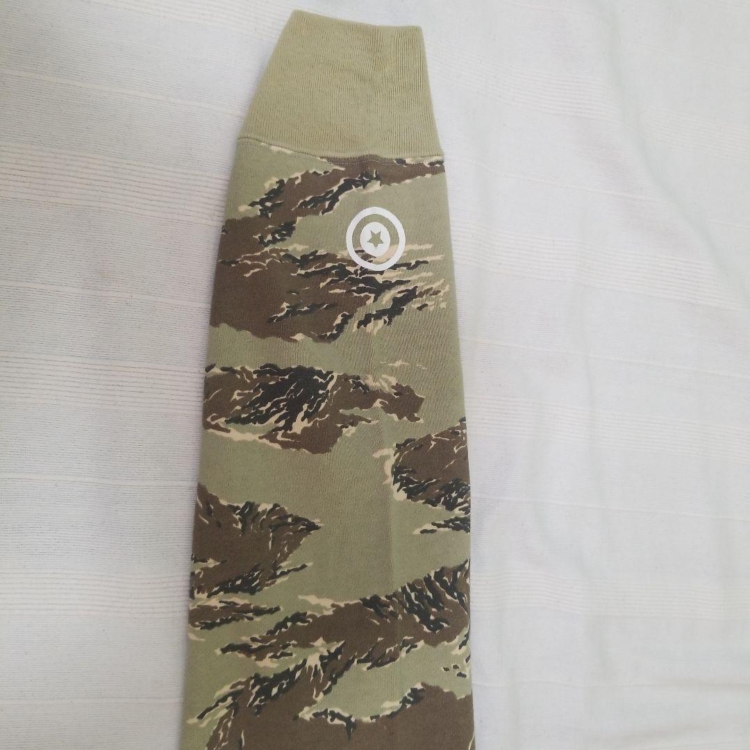 A BATHING APEタイガーシャークジップアップパーカー