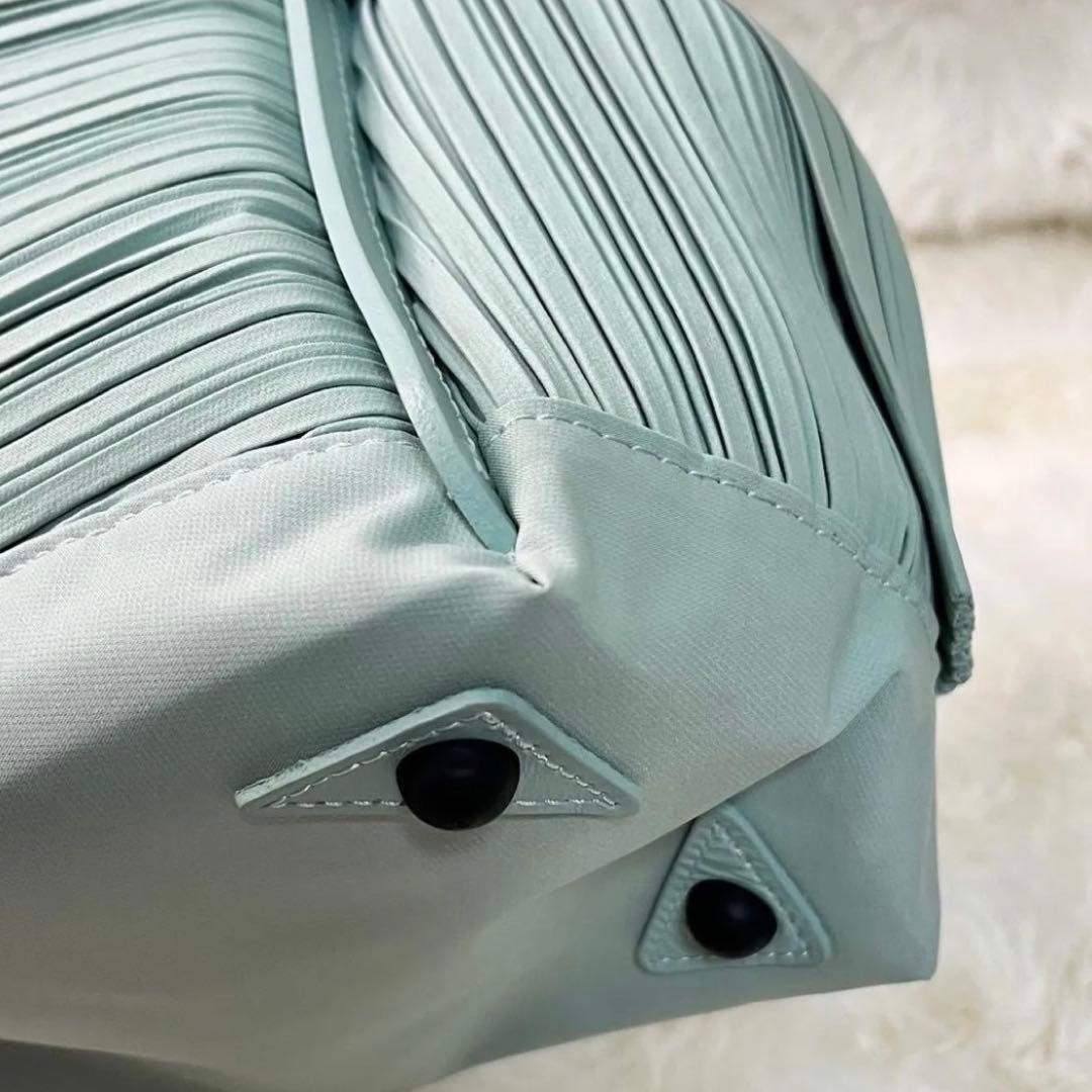 tomomo✨美品✨PLEATS PLEASEプリーツバッグライトグリーン