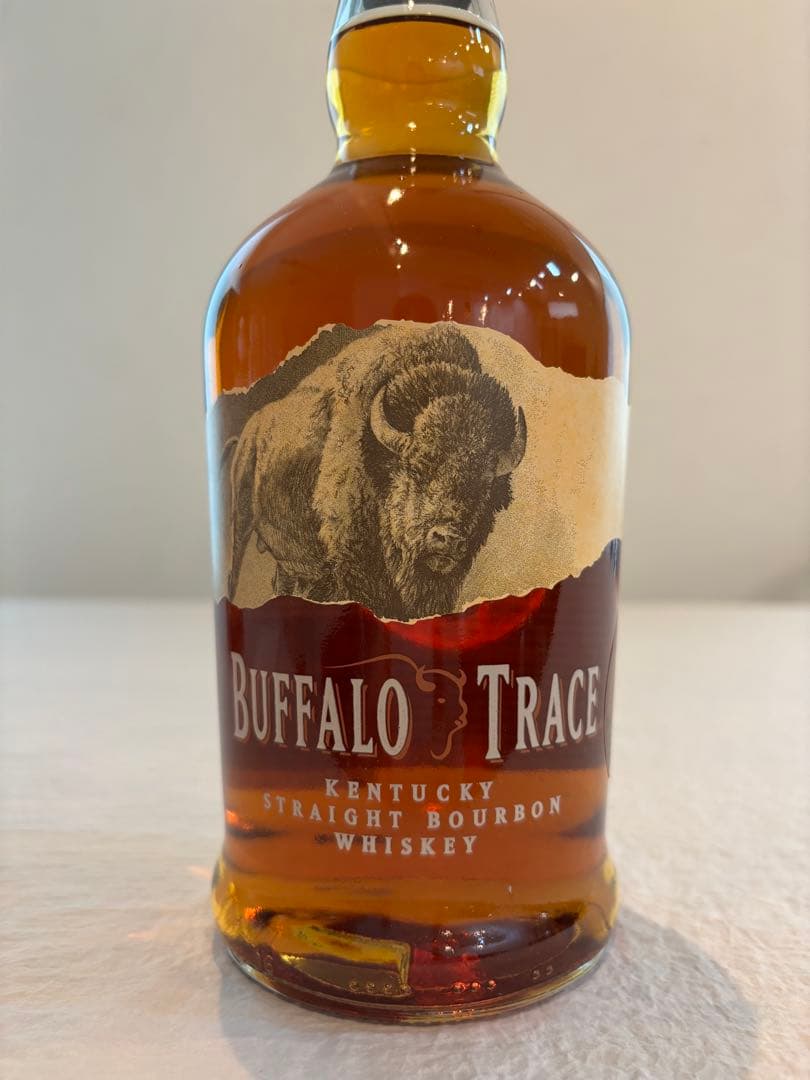 カ*ン様 【限定ボトル】バッファロートレース2016 8年 ウイスキー