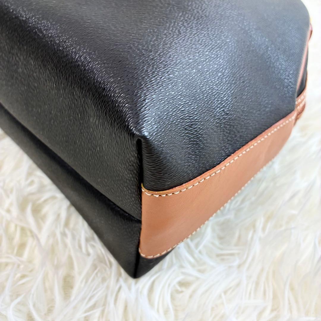 美品✨courreges ショルダーバッグ ハンドバッグ 2way レザー