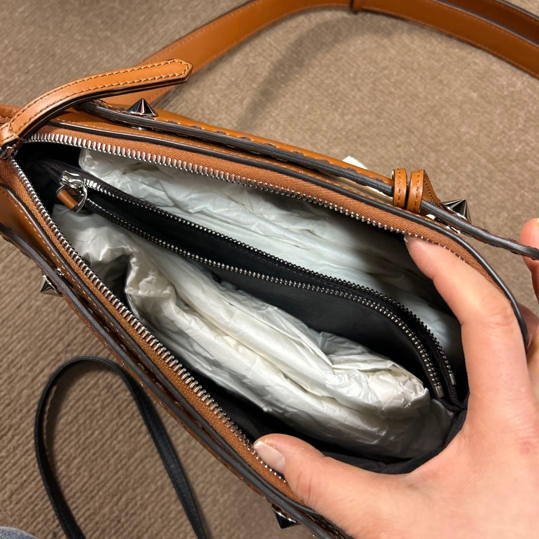 FENDI ROMA ブラウンレザーショルダーバッグ