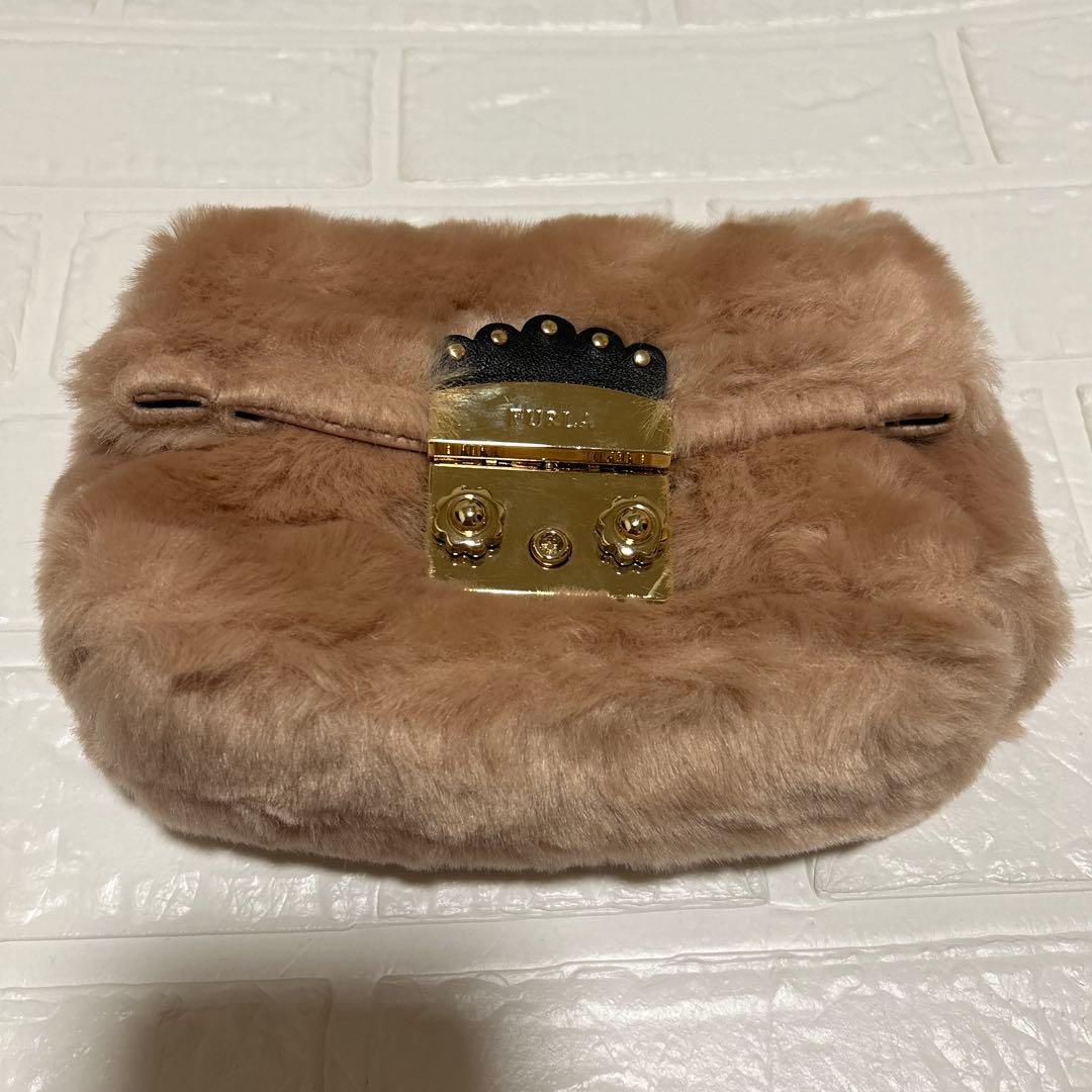 新品未使用品FURLA フルラ メトロポリス ファー ショルダーバッグ ベージュ